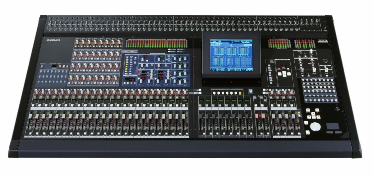 Цифровой микшер Yamaha PM5D